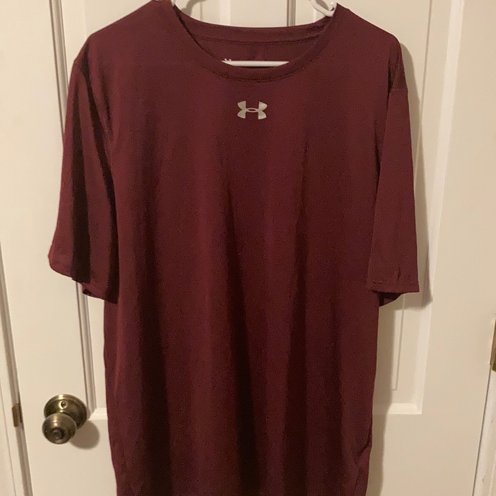 Under Armor Loose Fit HeatGear